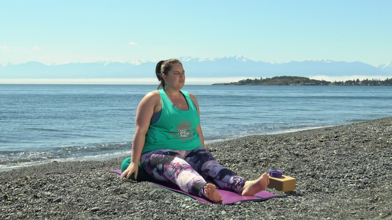 Plus Size Yoga: A Gentle Seated Practice