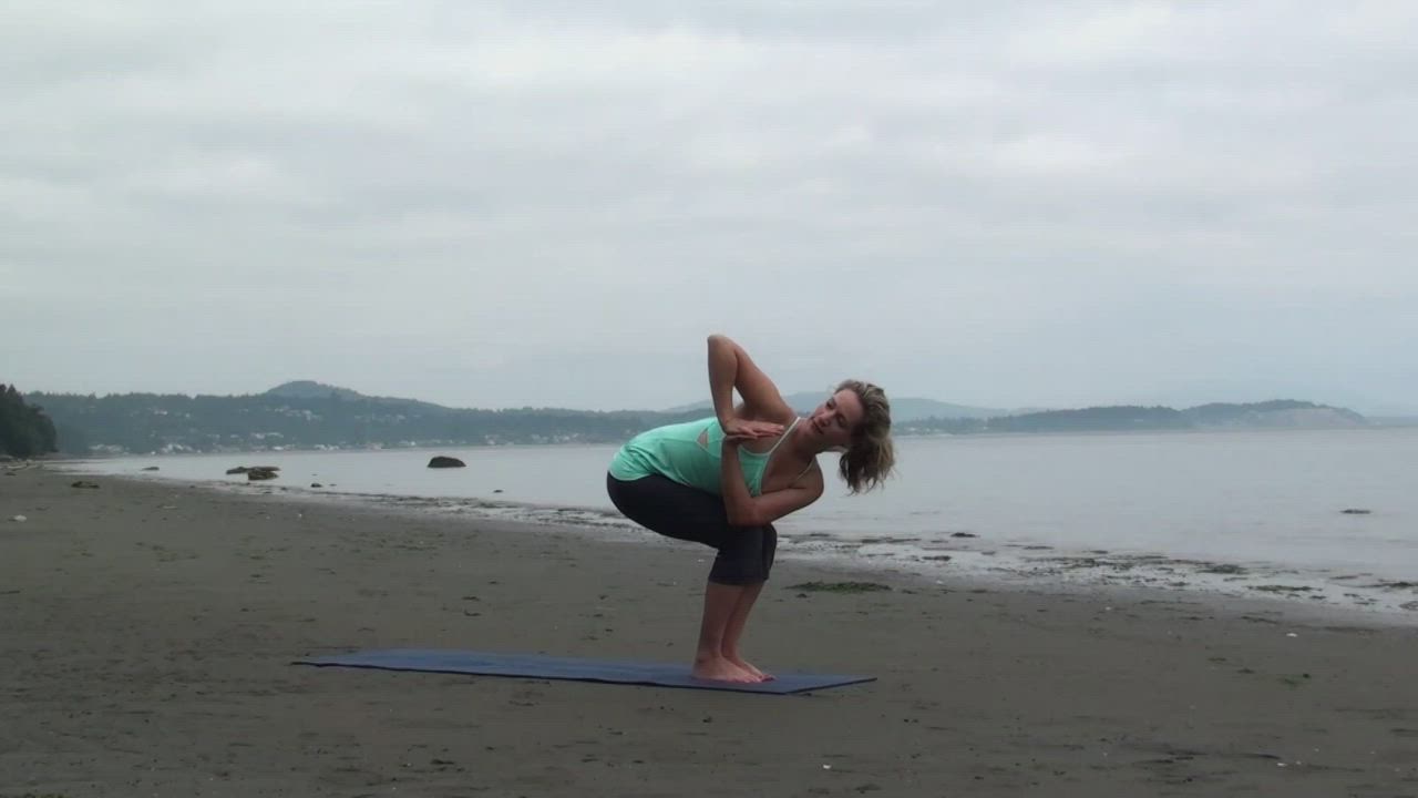Beginners' Yoga for Leg Strength