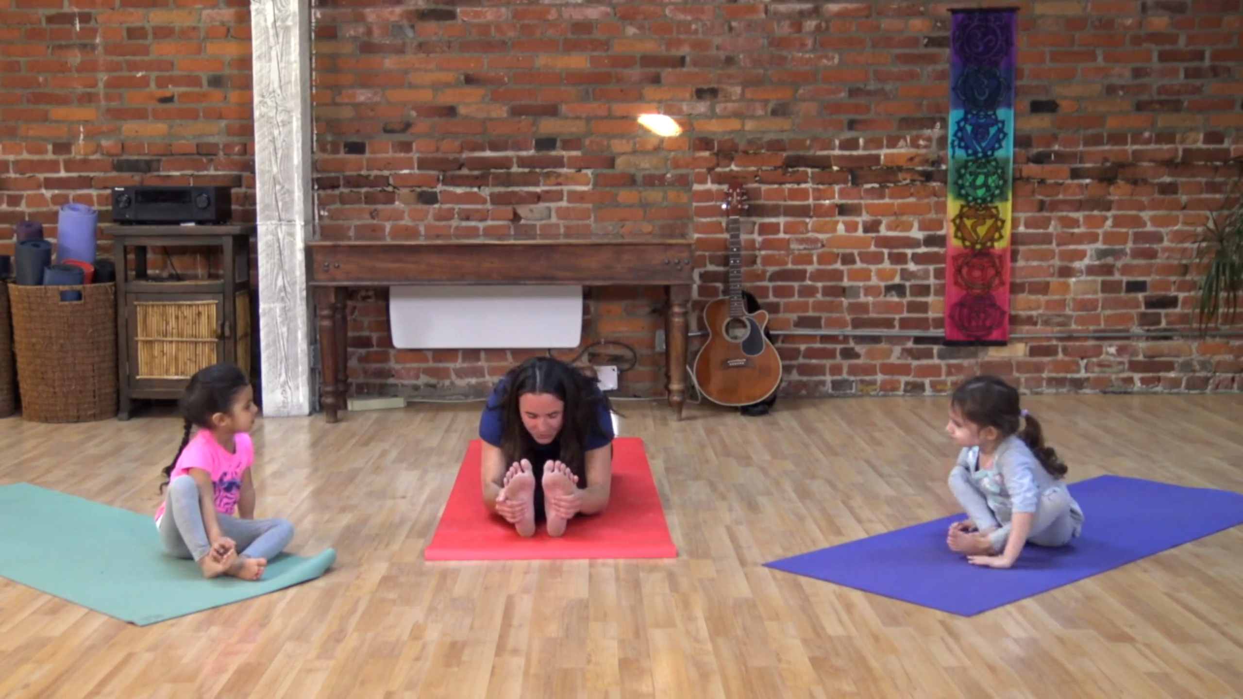 Melissa's Yoga for Toddlers: Seated Poses