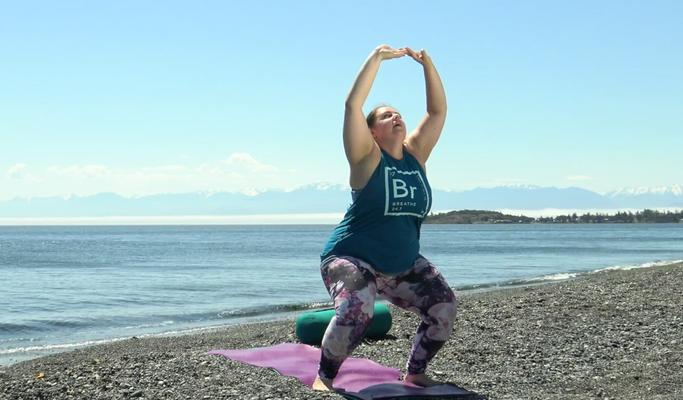 Plus Size Yoga: A Wrist-Free Practice